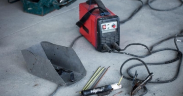 Plasmaschneidgerät mit Verkabelung